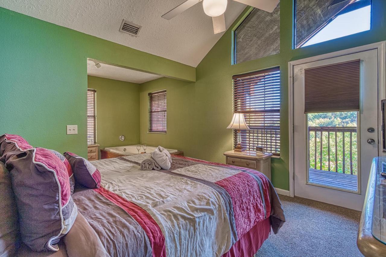 Daya, Hot Tub, Pool Table, 1089 Of Free Attraction Tickets For Each Paid Day, Dollywood And More! Gatlinburg Exterior photo